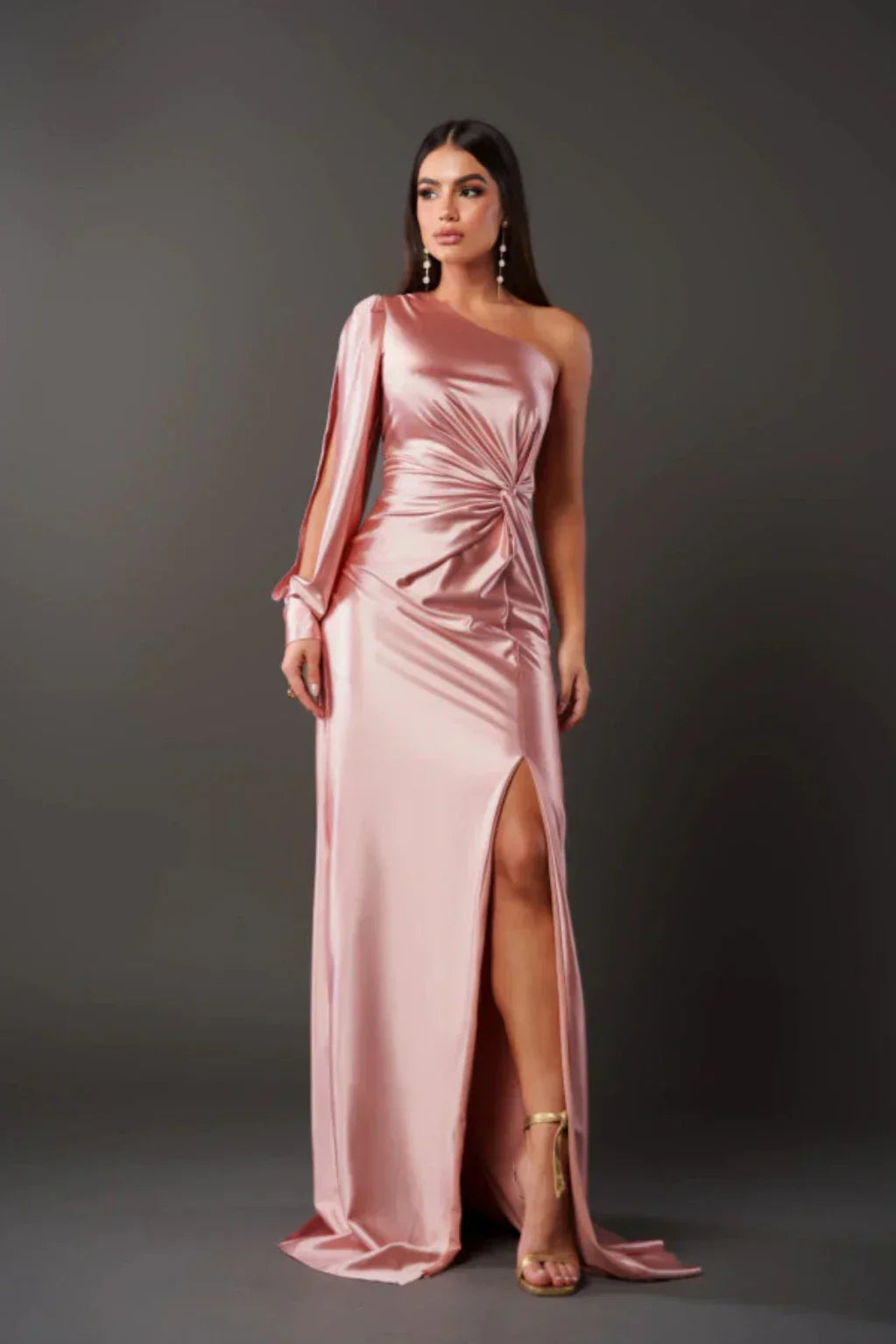 Evi | Elegantes, asymmetrisches Satinkleid 7