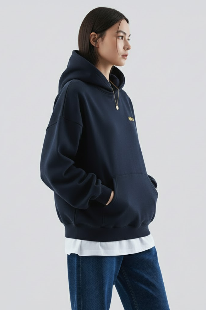 Fiona | Damen-Hoodie mit Frontprint und Pullover-Design 4