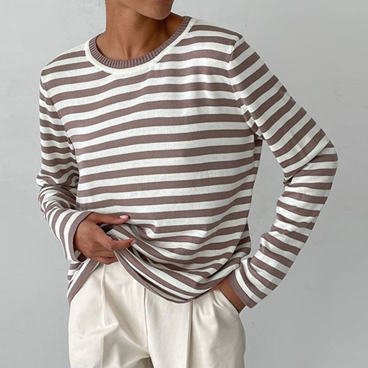 Isabella | Bequemer und warmer Langarmpullover mit maritim gestreiften Ärmeln 1