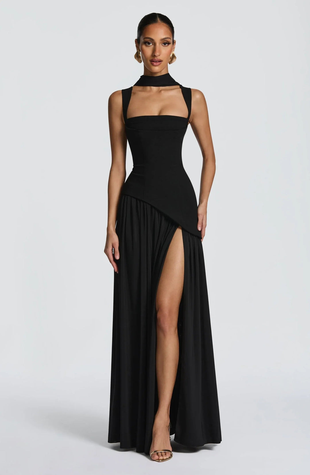 Isabella | Elegantes Abendkleid mit hohem Schlitz 1