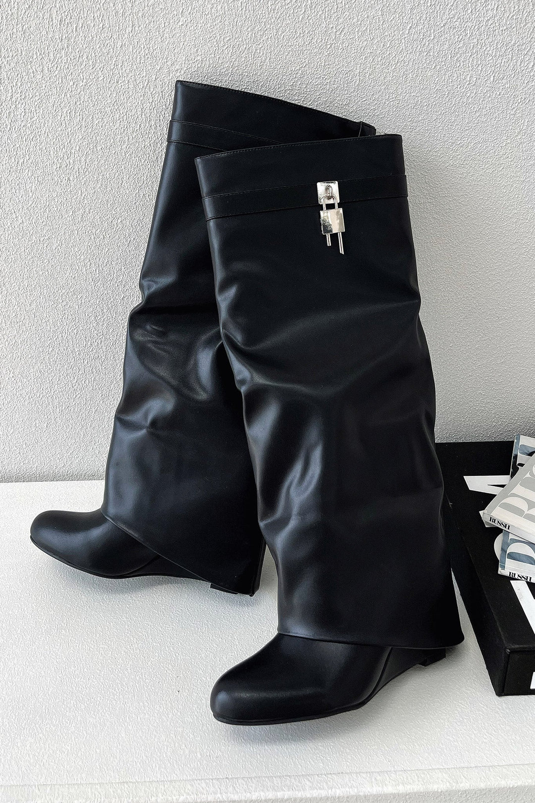 Isabelle | Elegante und vielseitige kniehohe Damenstiefel 2
