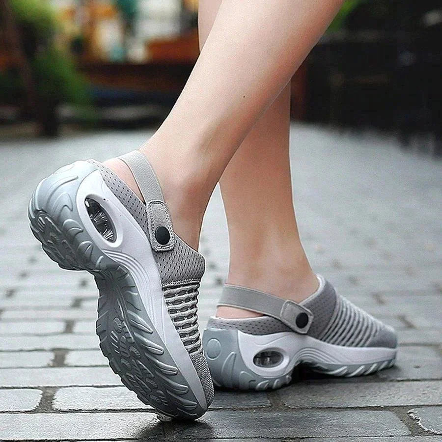 Julia | Leichte und atmungsaktive orthopädische Gehschuhe 0