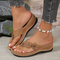 Laura | Slip-on comfort sandals with elegant summer appeal