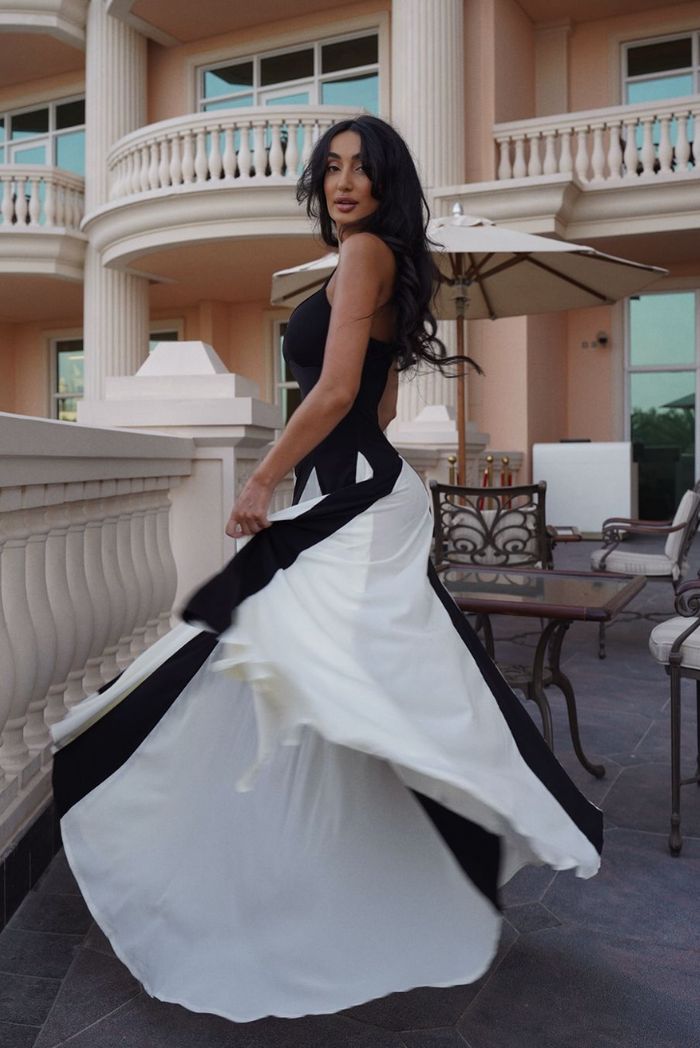 Karolin | Stilvolles und fließendes Spitzen Hochzeitsgästekleid 6