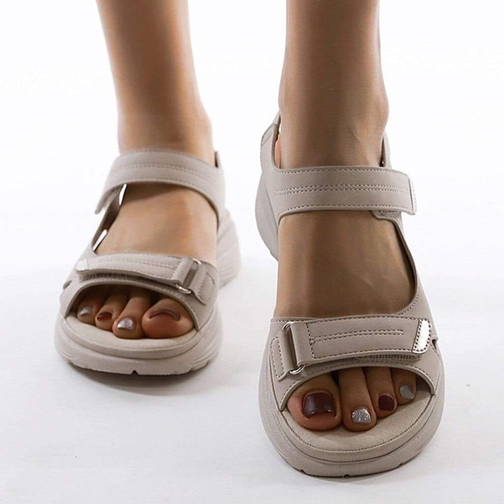 Lena | Bequeme orthopädische Sommer Sandalen mit verstellbarer Passform 3
