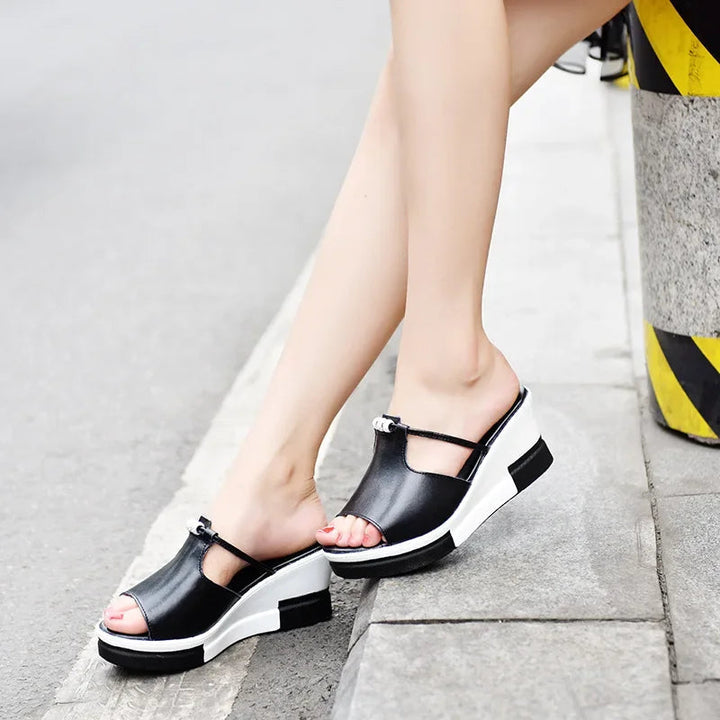 Leonie | Elegante und stützende orthopädische Keilsandalen 2