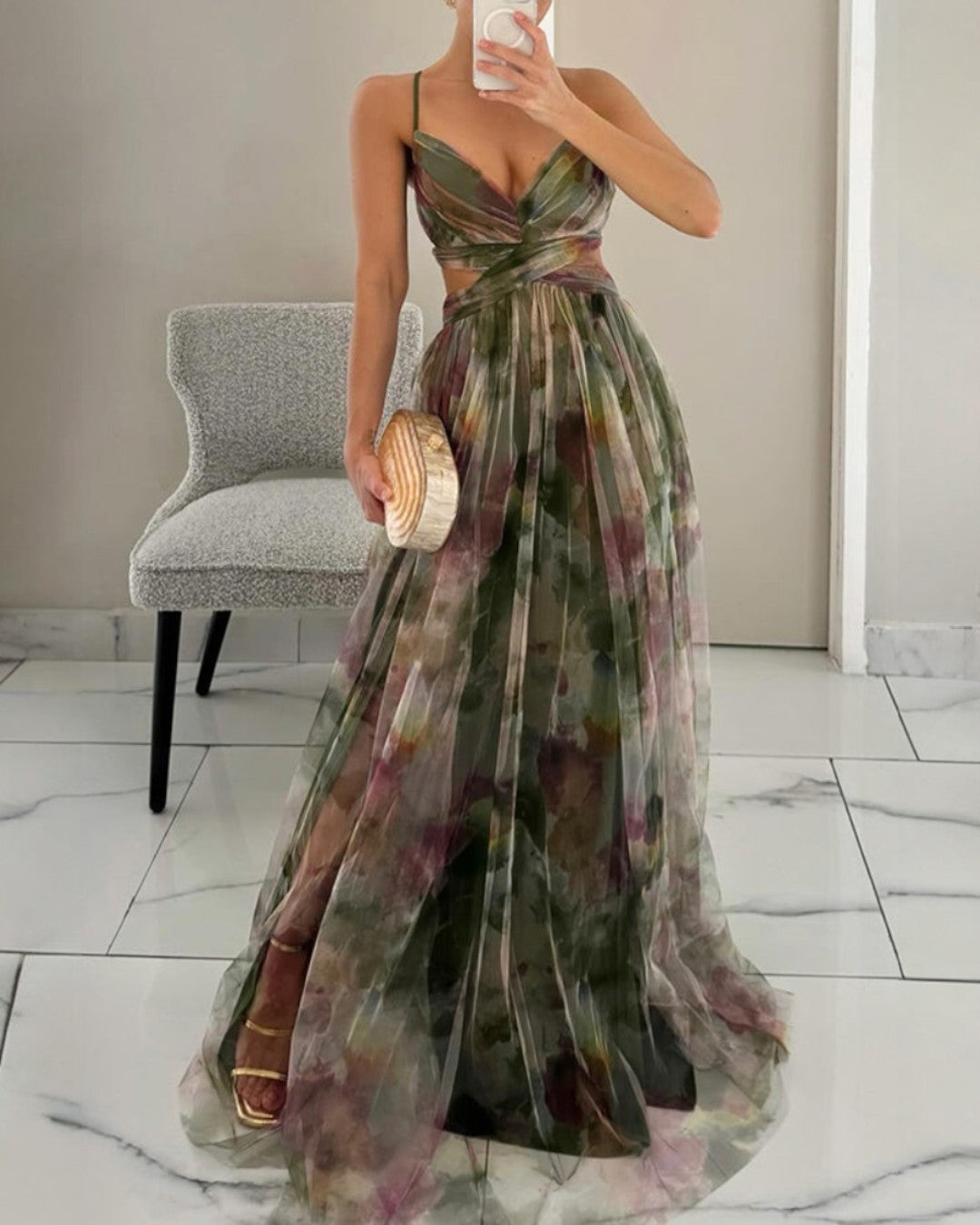 Liora | Elegantes Blumenprint Maxikleid mit Verstellbaren Trägern 1