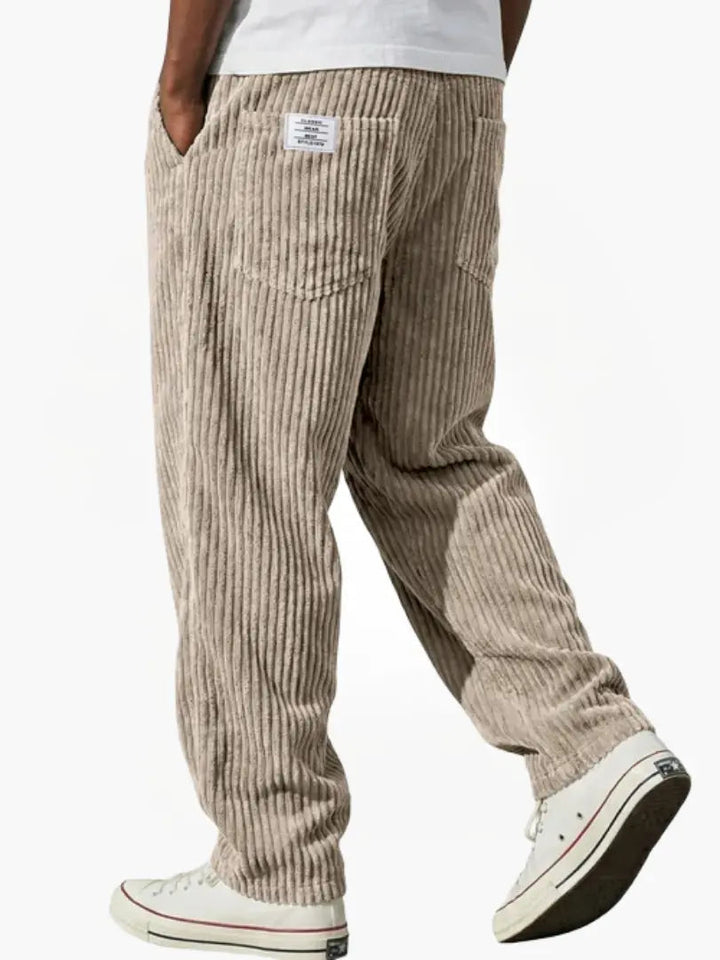 Livan | Elegante Lockere Cord Herrenhose mit Elastischem Bund 3
