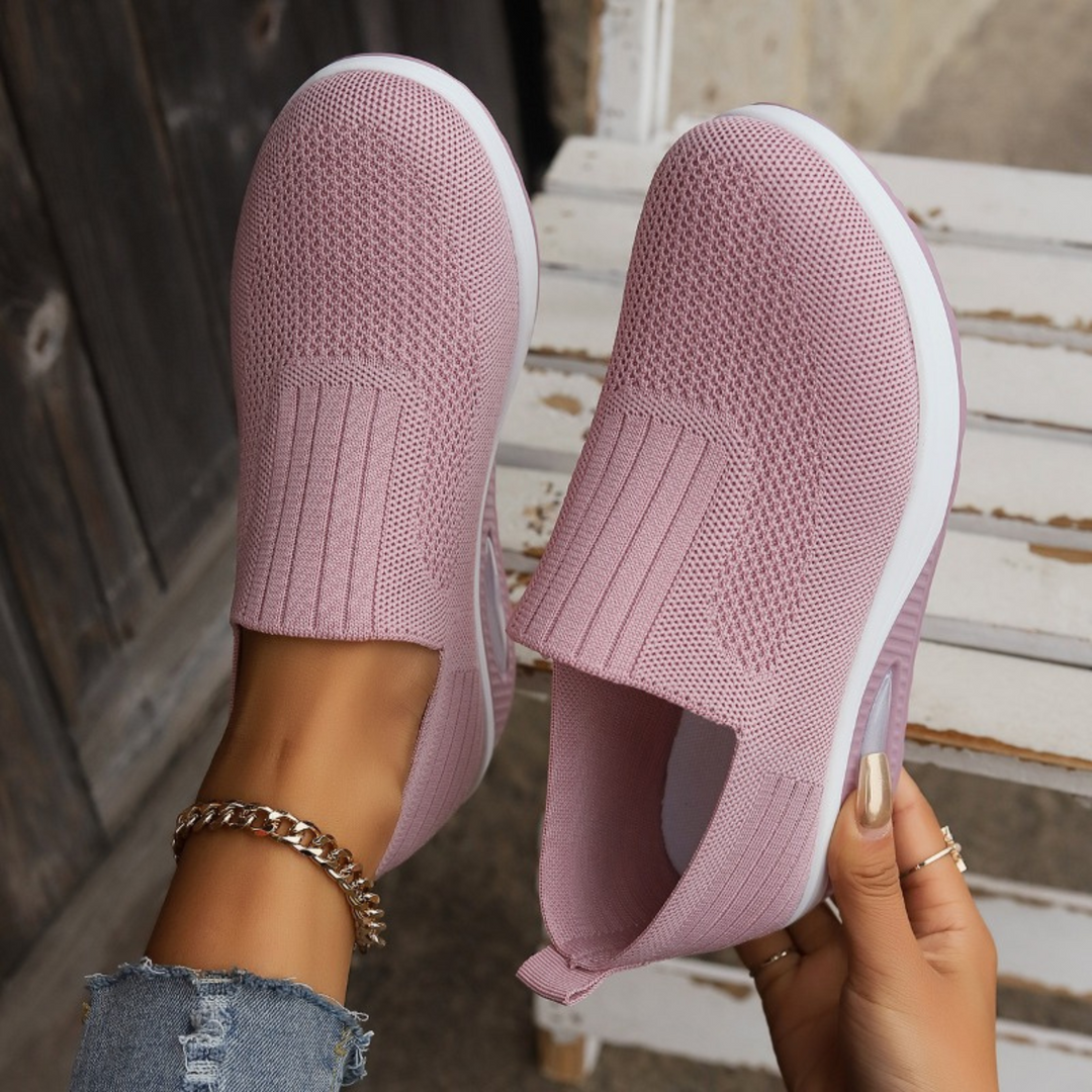 Livia | Bequeme Slip-On Damen Sneaker mit Keilsohle 1