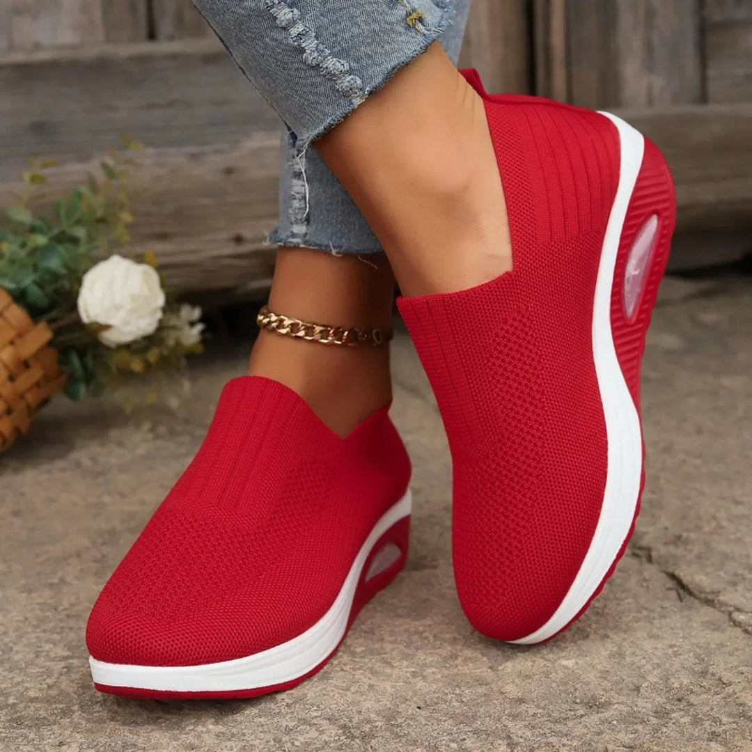 Livia | Bequeme Slip-On Damen Sneaker mit Keilsohle 10