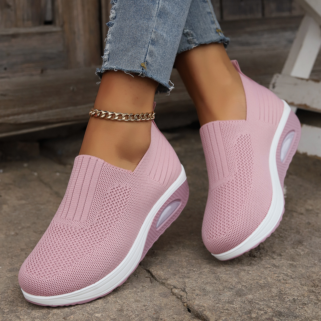 Livia | Bequeme Slip-On Damen Sneaker mit Keilsohle 9