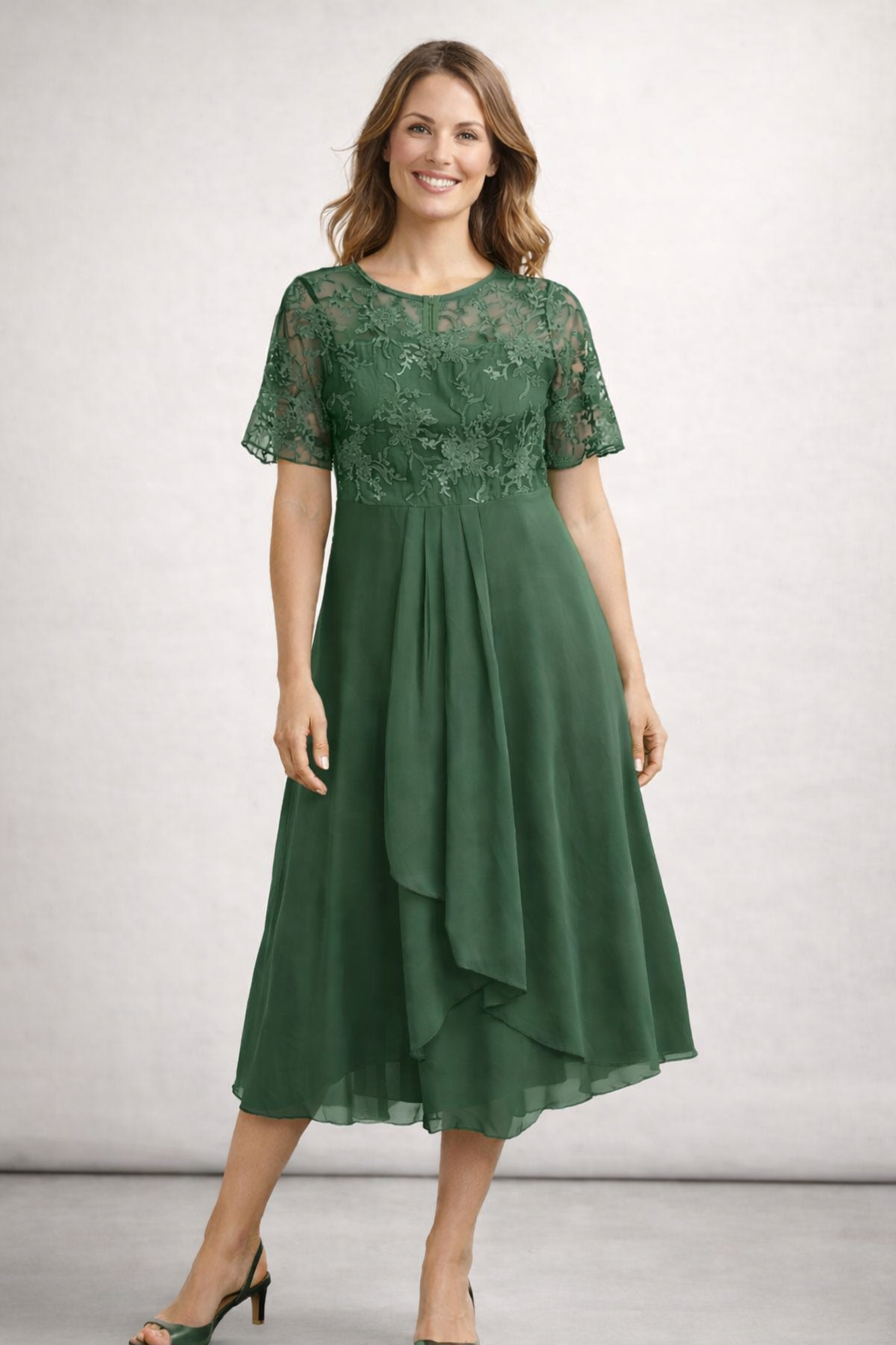 Livia | Elegantes Midikleid mit Floraler Spitze 4