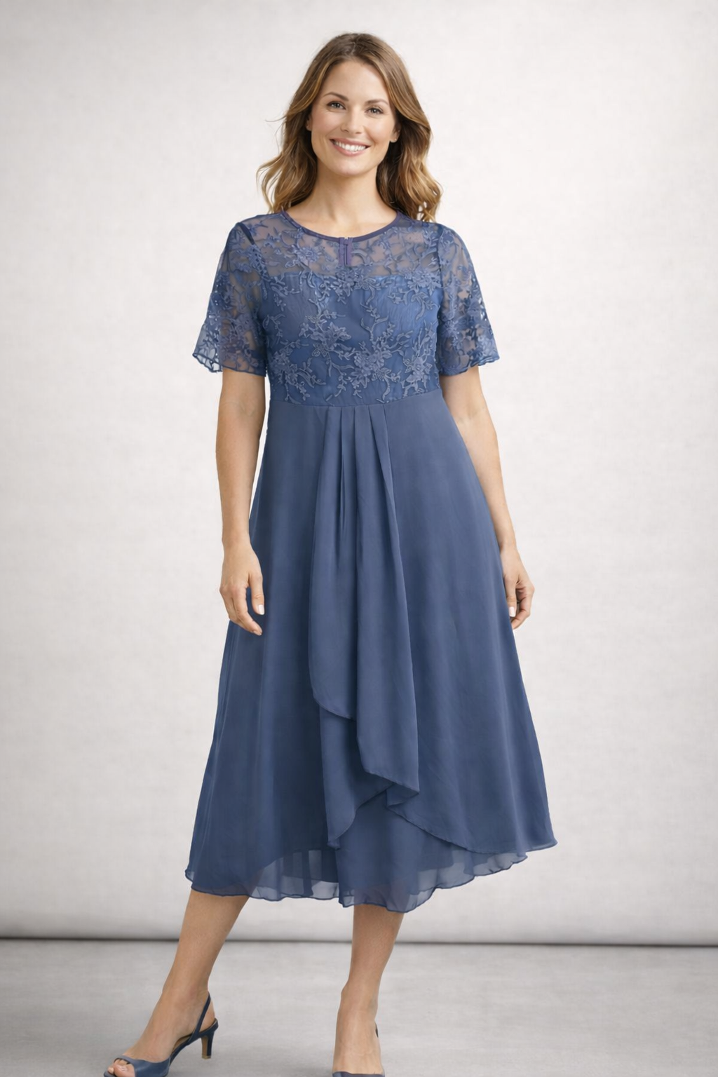 Livia | Elegantes Midikleid mit Floraler Spitze 5