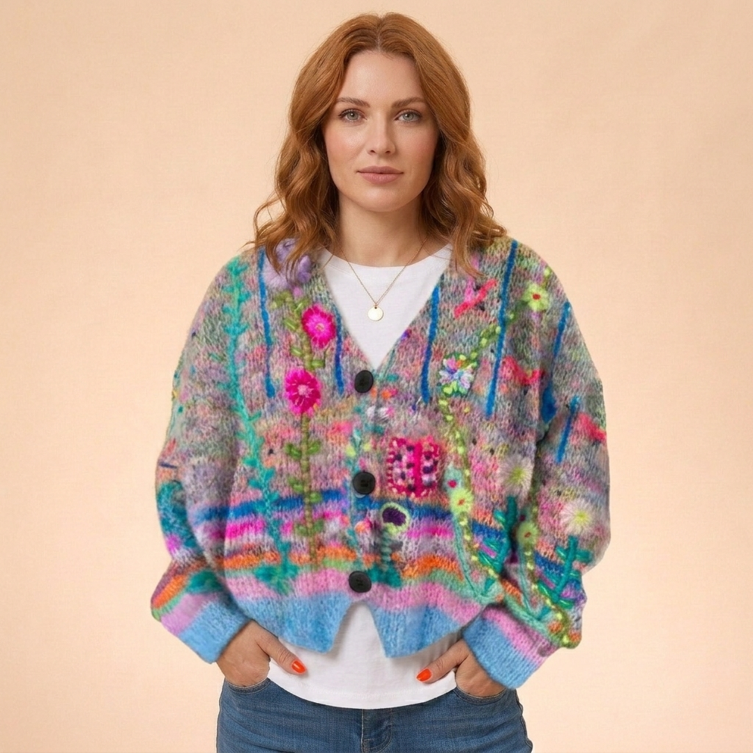 Marie | Schicke, kuschelige und zeitlose Strickjacke 0