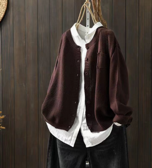 Mary | Übergröße & Gemütliche Damen Strickjacke für Layering 1