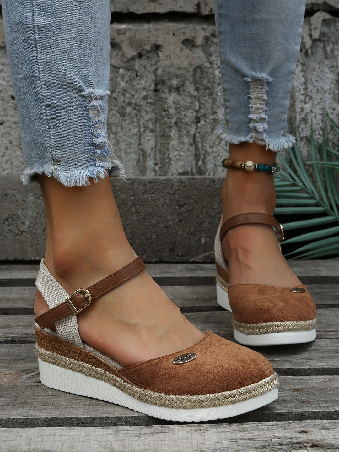 Mia | Elegante und bequeme geflochtene Sommersandalen 3