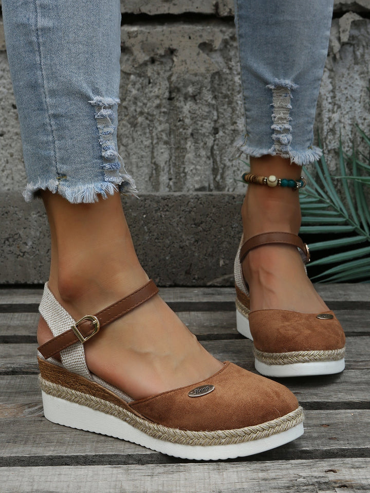 Mia | Elegante und bequeme geflochtene Sommersandalen 3