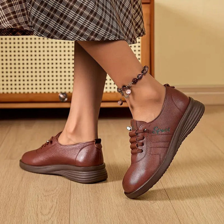 Mira | Bequeme, Orthopädische Damen Slipper für Alltag und Freizeit 7