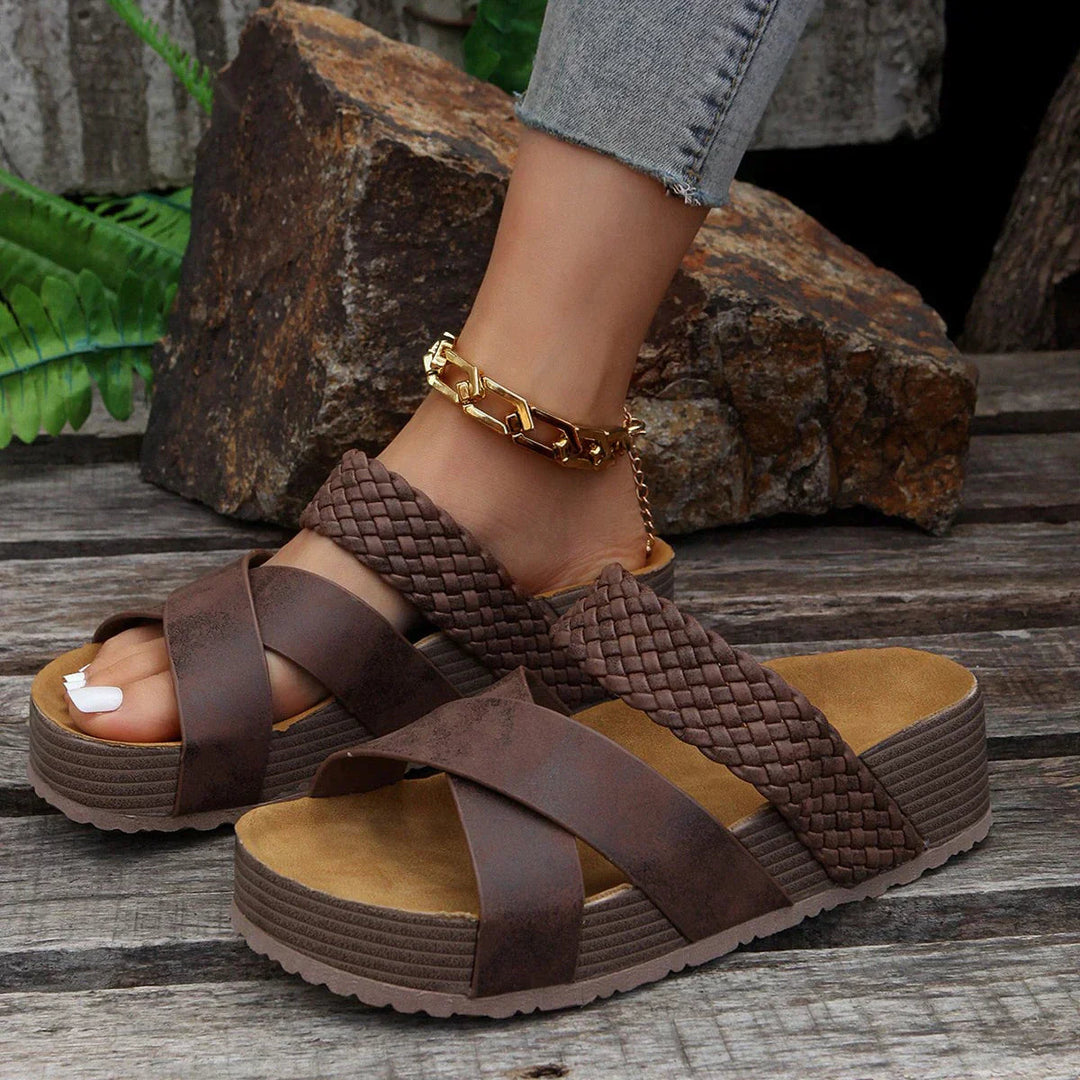 Mira | Bequeme, Stilvolle &amp; Zeitlose Damensandalen 0