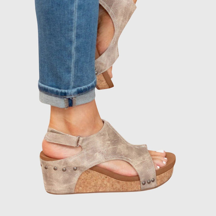 Mira | Bequeme und orthopädische Keilsandalen 5