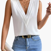Susanne | Elegante, ärmellose Bluse mit V-Ausschnitt