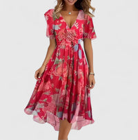 Livia | Feminines Midikleid mit eleganter, luftiger Ausstrahlung