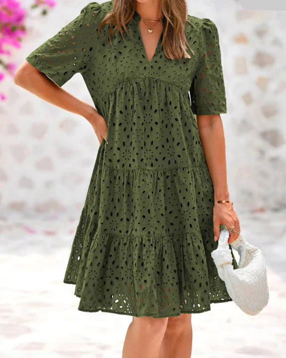 Olivia | Elegantes Sommerkleid mit Spitzenrüschen 3