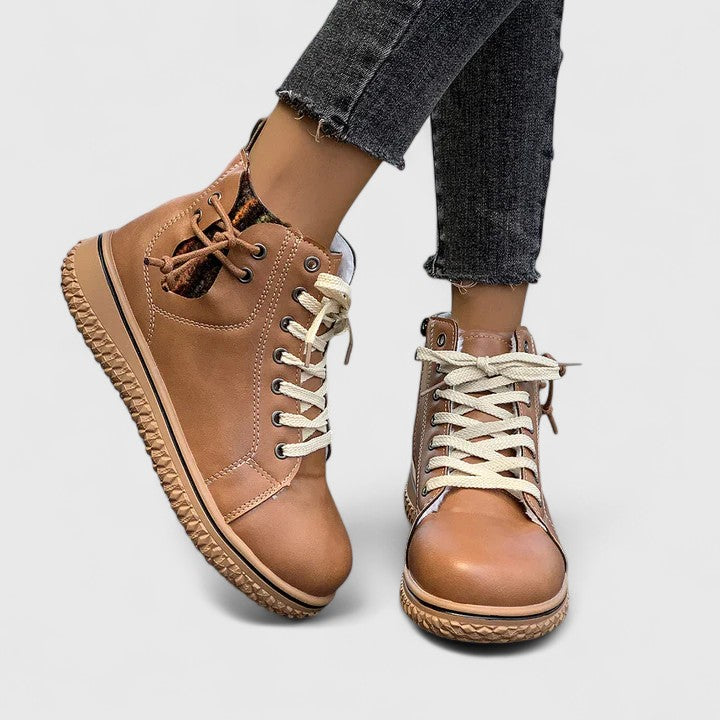 Pavla | Elegante & Bequeme Damen Stiefeletten mit Schnürung und Reißverschluss 8