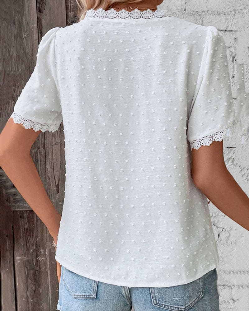 Romy | Elegante, Atmungsaktive &amp; Vielseitige Bluse mit V-Ausschnitt 2