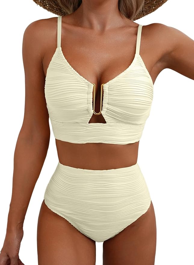 Selina | Komfortabler und figurformender Bikini 8