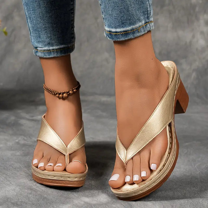 Selvina | Elegante und bequeme Damenslipper mit Absatz 1