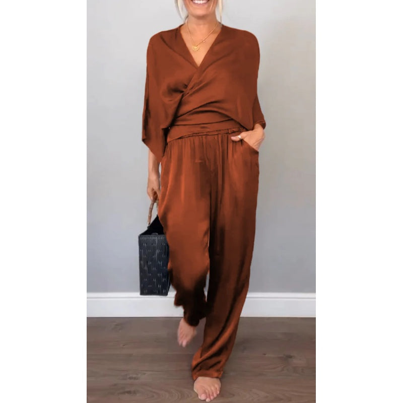 Sienna | Elegantes Loungewear Set Damen – Bequemes Wickeloberteil & Weite Hose 4