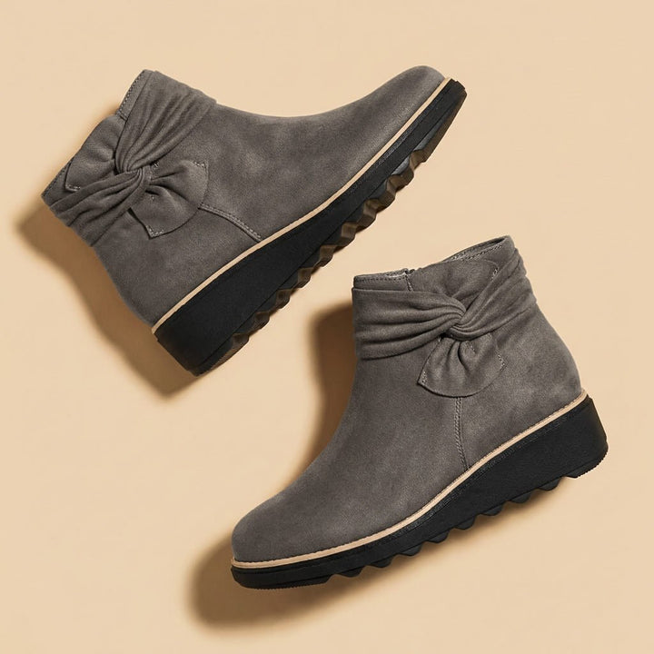 Sophia | Elegante Wildleder-Stiefel mit Schleifen Akzent 4