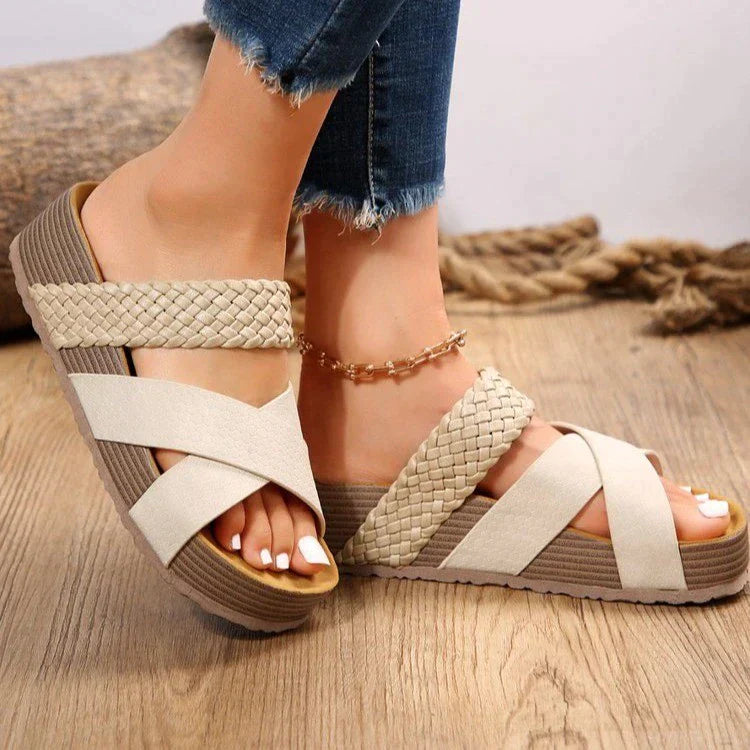 Sophia | Elegante orthopädische Sandalen mit niedrigem Absatz 2