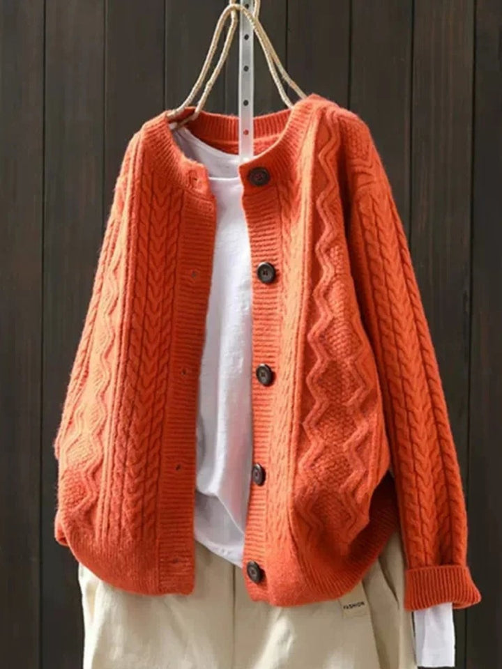 Sophie | Gemütliche und stilvolle Zopfmuster Strickjacke 4