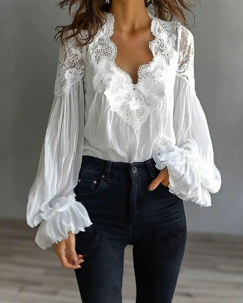 Victoria | Elegante Bluse aus floraler Spitze mit Laternenärmeln 4