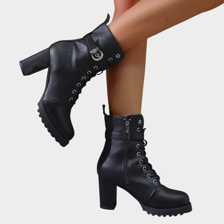 Evelyn | Markante Combat-Stiefeletten mit Schnürung und Blockabsatz