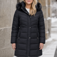 Valentina | Lange Pufferjacke Mit Chevron-Steppung Und Luxuriöser Kunstfellkapuze