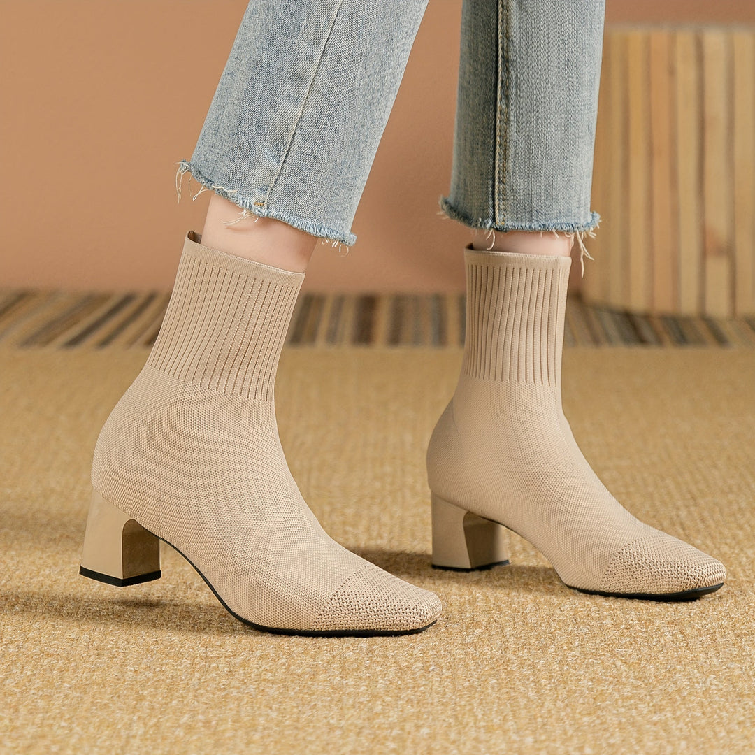 Kerstin | Moderne Und Elegante Stricker-Stiefeletten