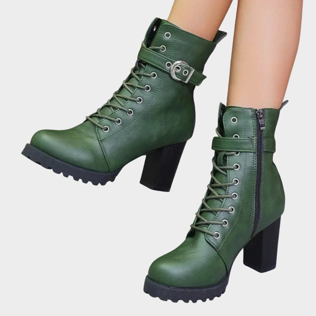 Evelyn | Markante Combat-Stiefeletten mit Schnürung und Blockabsatz