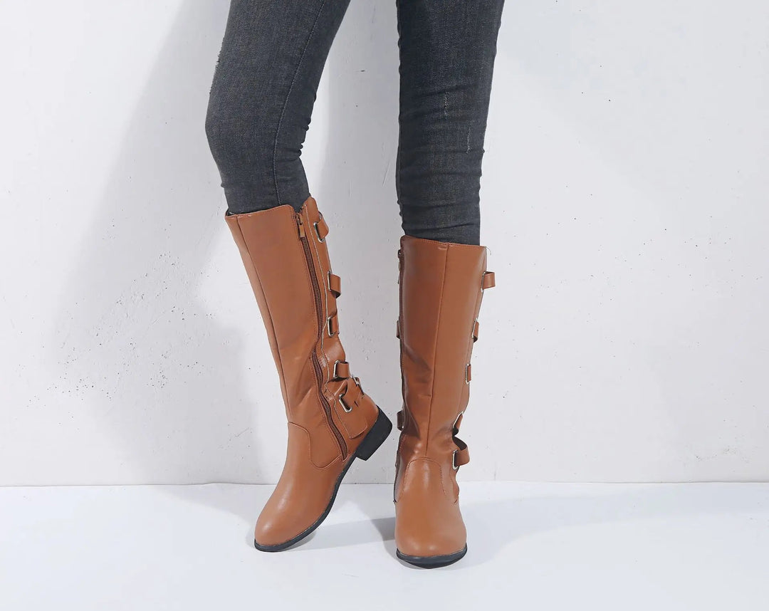 Brooke | Elegante kniehohe Reitstiefel mit goldenen Schnallen