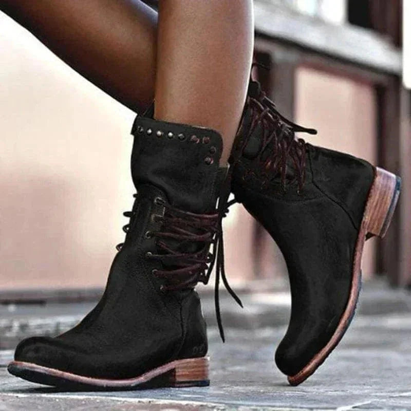 Penelope | Western-inspirierte Schnürstiefeletten mit Nieten