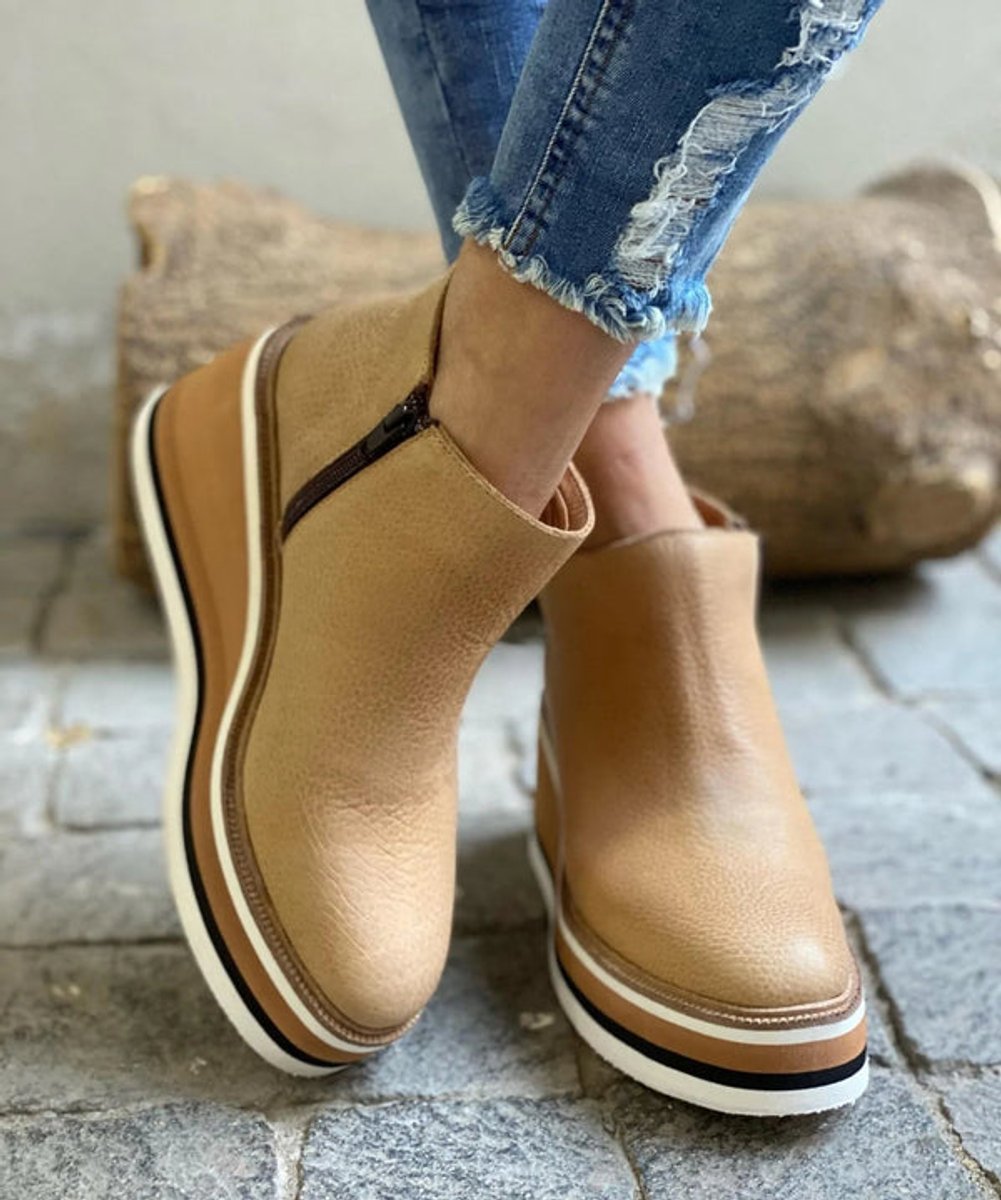 Emily | Retro Wedge-Stiefeletten mit markanter Plateausohle