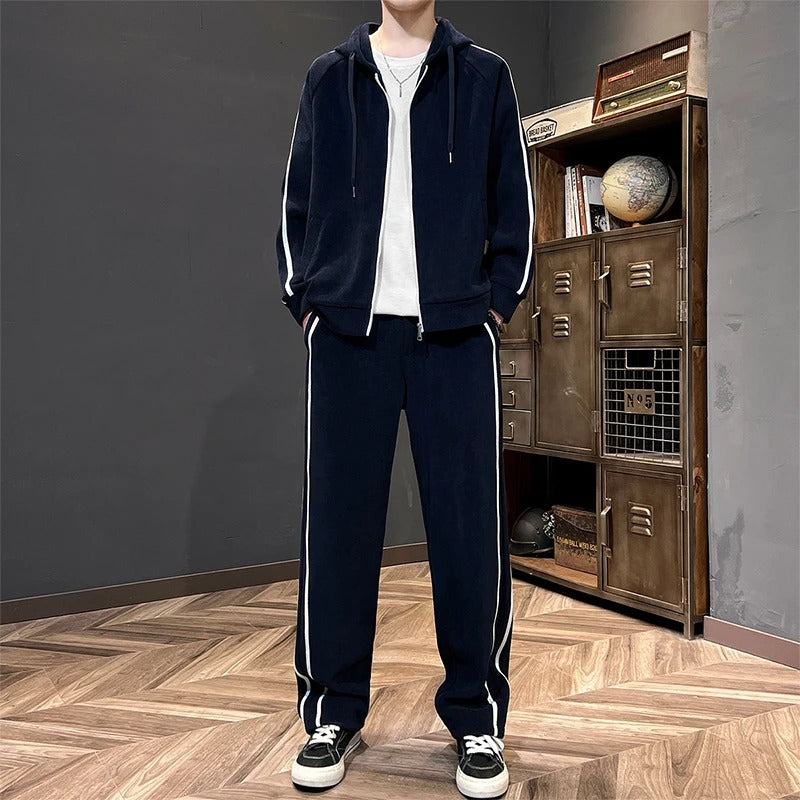 Finn | Stylish men's tracksuit for leisure and everyday wear