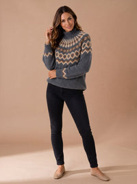 Clara | Cozy Christmas sweater with Nordic pattern