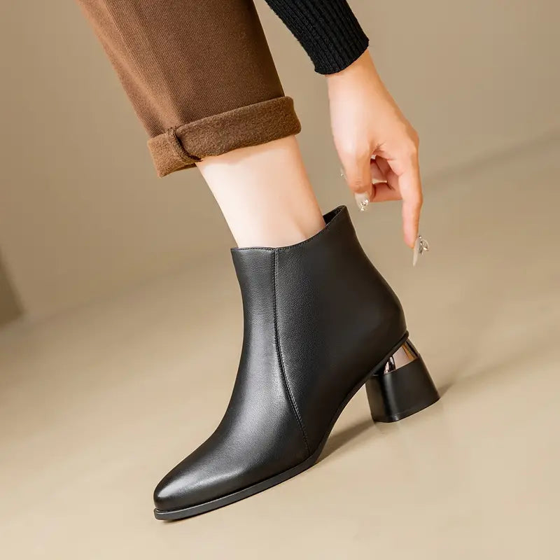 Emily | Zeitlose Elegante Stiefel Für Damen