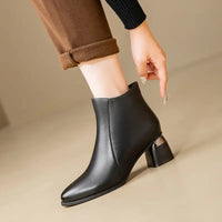 Emily | Zeitlose Elegante Stiefel Für Damen