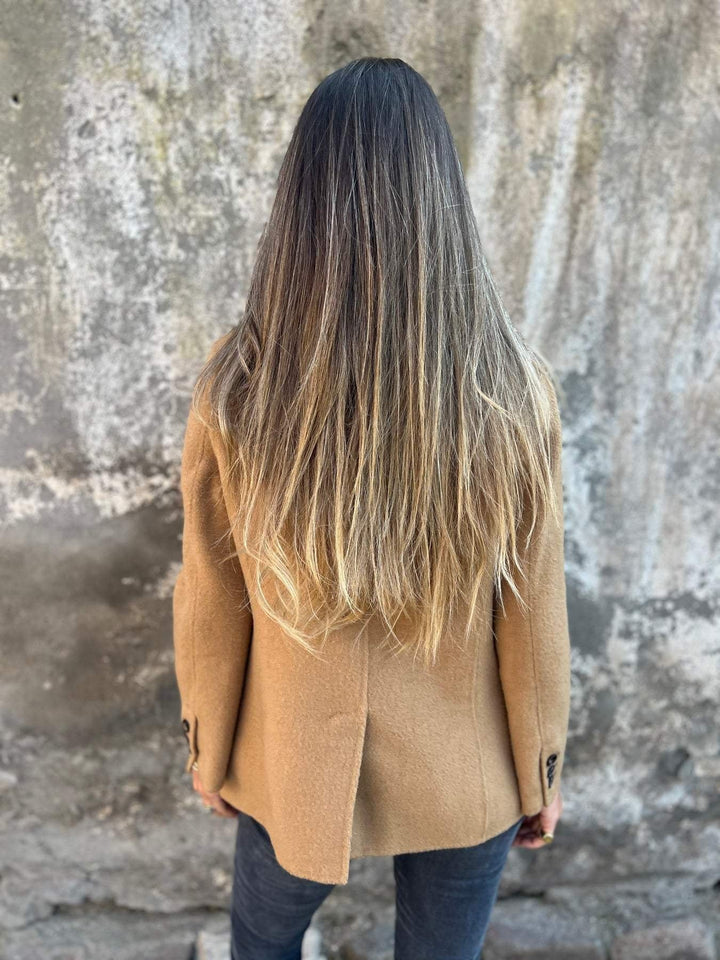 Laura | Zeitloser Und Eleganter Blazer Für Jeden Anlass