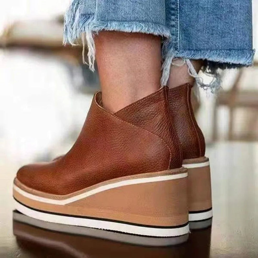 Emily | Retro Wedge-Stiefeletten mit markanter Plateausohle