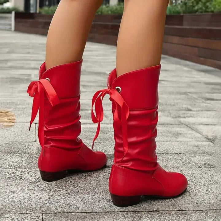 Bethany | Lässige Slouchy-Stiefeletten mit Schnürdetail und Blockabsatz